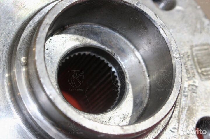 Ступица в сборе задняя Volkswagen Transporter