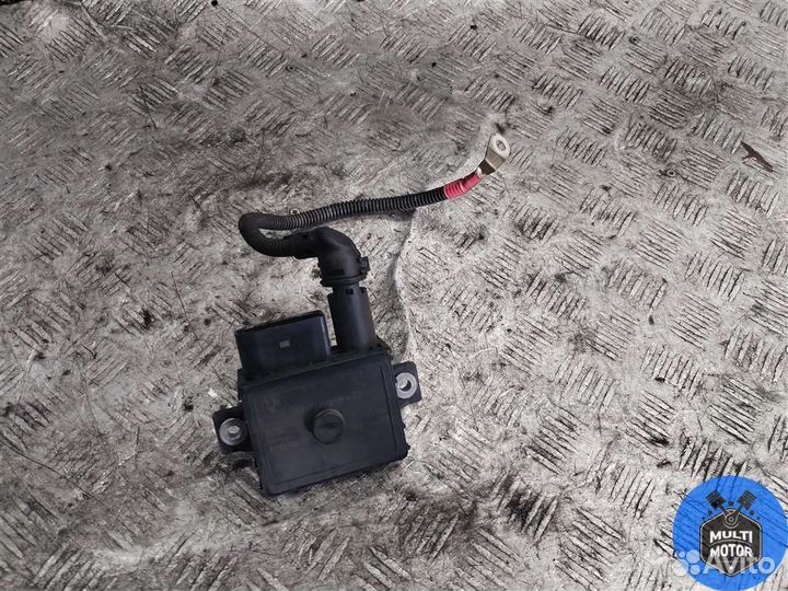 Реле свечей накала BMW 1 2.0 TD 2008 г