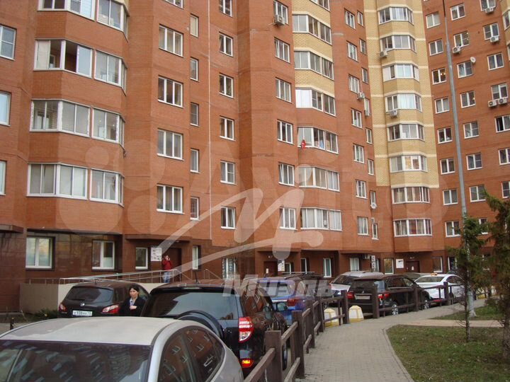 3-к. квартира, 87,3 м², 1/17 эт.