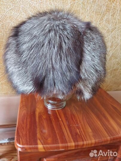 Шапка из чернобурки женская