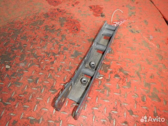 Кронштейн бампера левый Scania P,G,R series