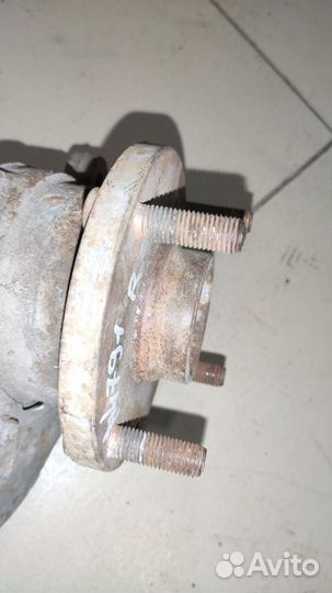 Кулак передний правый Chevrolet Lacetti 2007