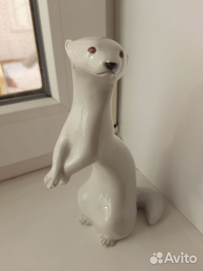 Фарфоровые статуэтки лфз,гжель