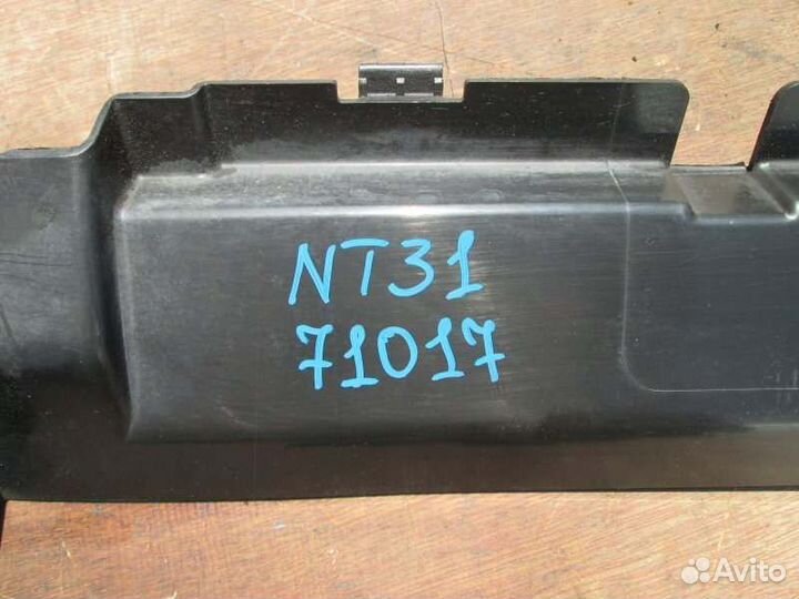 Дефлектор радиатора Nissan Xtrail NT31 MR20DE