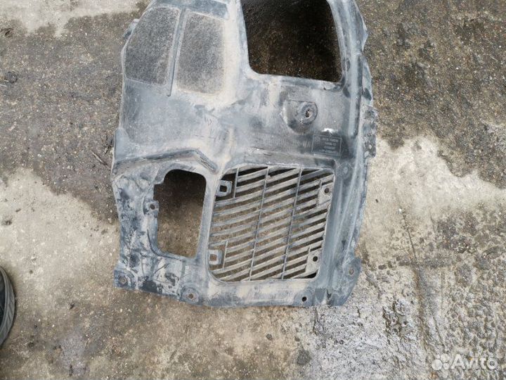 Подкрылок передний левый Bmw 7 G11 2018