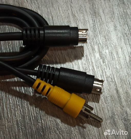 Кабель RCA + S-Video OUT - S-Video IN