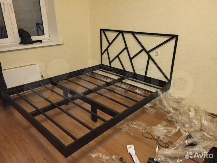 Кровать из металла лофт