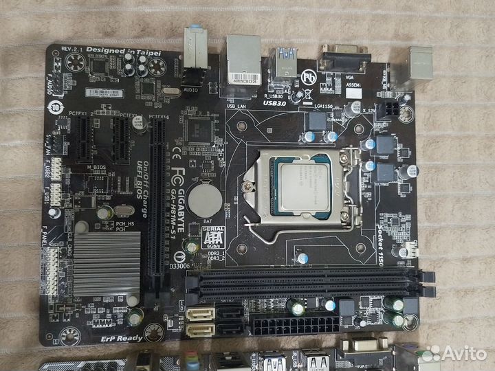 Материнская плата с процессором