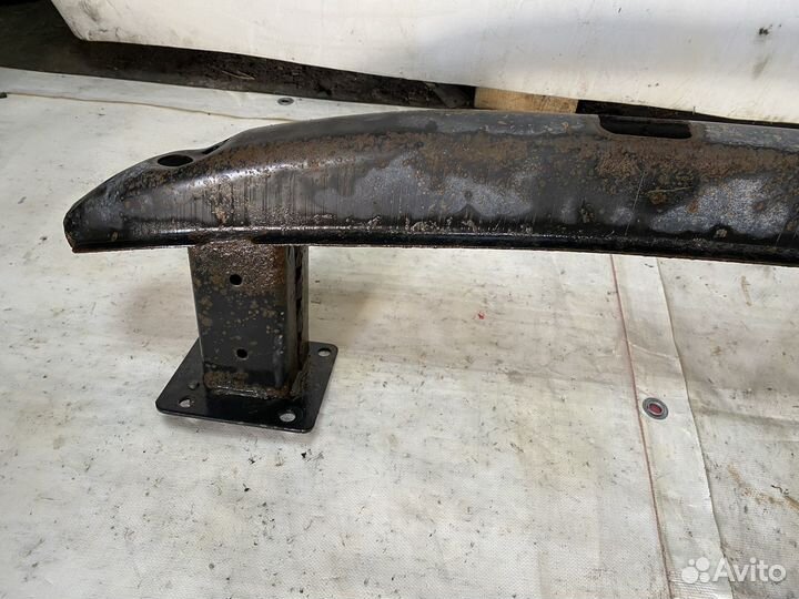 Усилитель заднего бампера Peugeot 307 SW