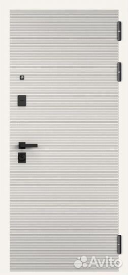 Стальная дверь с зеркалом