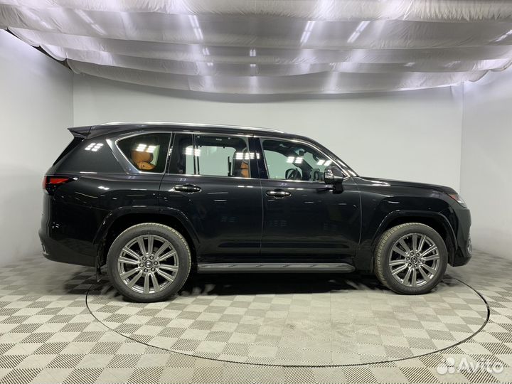 Lexus LX 3.5 AT, 2022