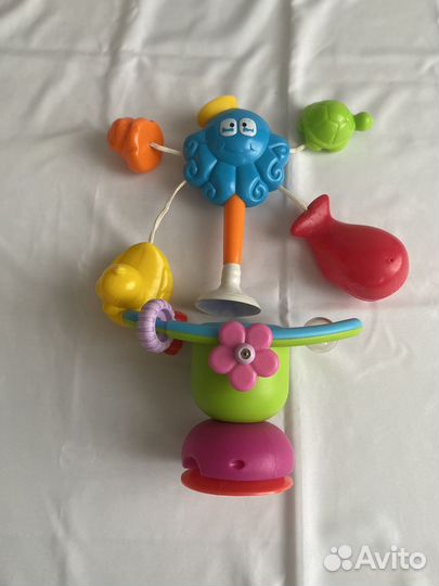 Игрушки для малыша пакетом 0+