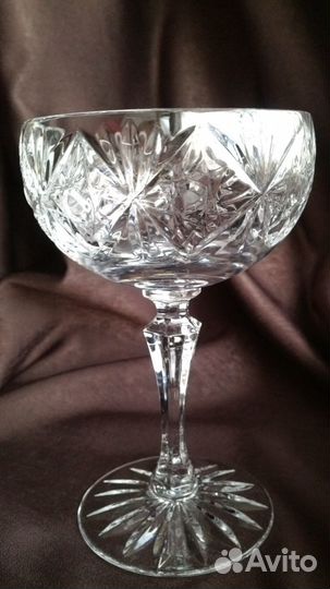 Вазы хрустальные, чайные пары Дулево и др