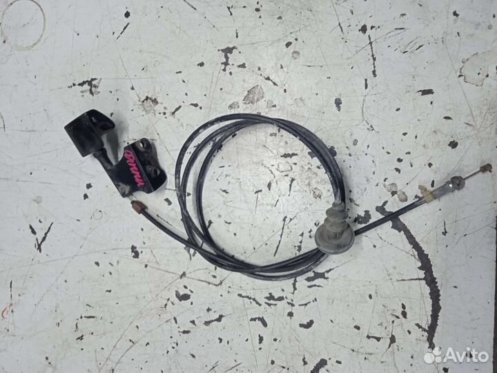 Трос капота Nissan Sunny Ниссан Санни