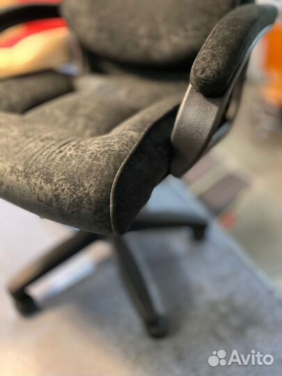 Компьютерное кресло