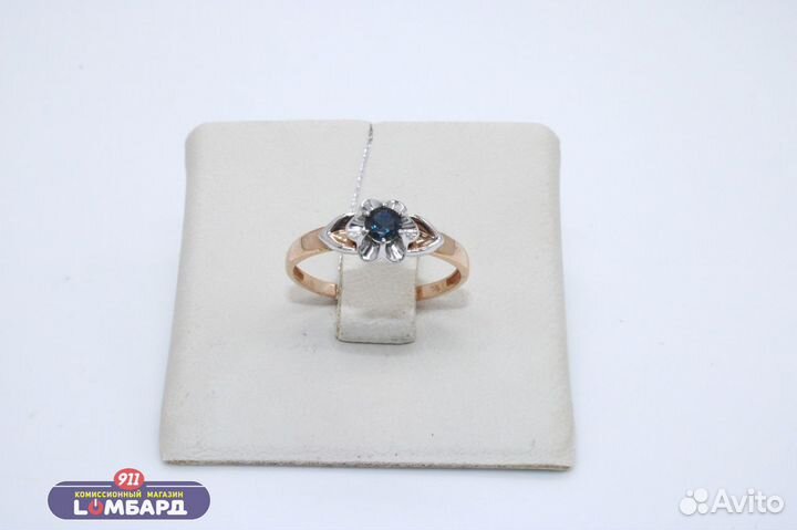 Золотое кольцо с бриллиантами и сапфиром 585