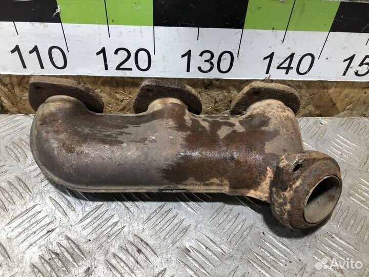 Коллектор выпускной правый E 210