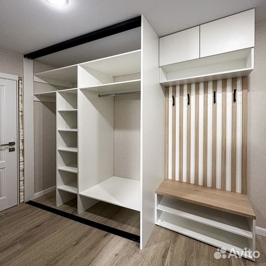 C4H3Q3 Шкаф купе Белый