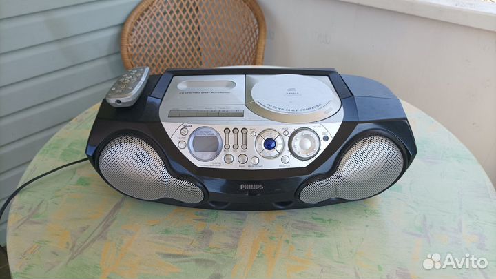 Магнитола Philips az2055