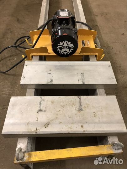 Виброрейка электрическая