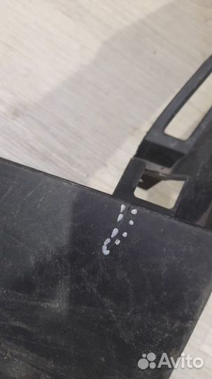 Кронштейн бампера задний правый Mercedes V 167 Gle