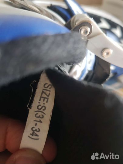 Роликовые коньки