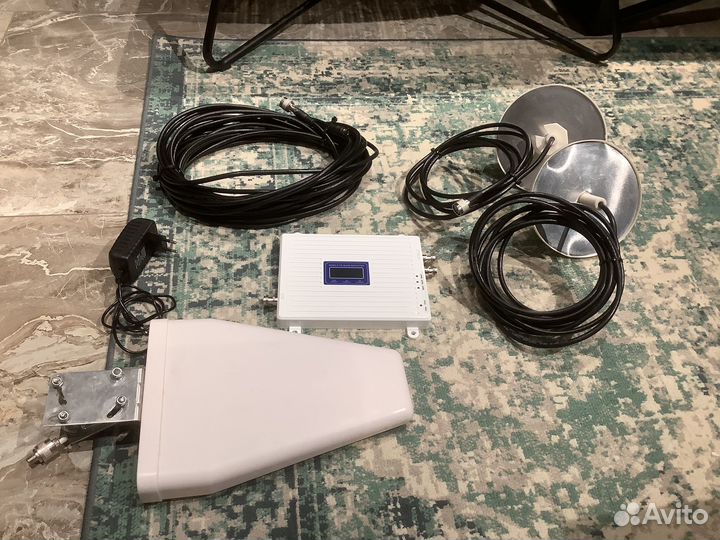 Репитер LTE, 4G, 3G, 2G (2 антенны)