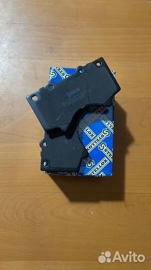 Колодки передние Toyota Land Cruiser 200 (2007-13)