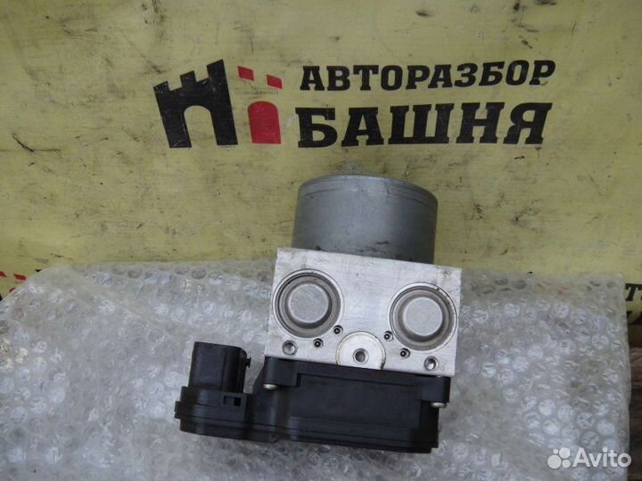 Блок управления ABS Toyota Hilux GUN126