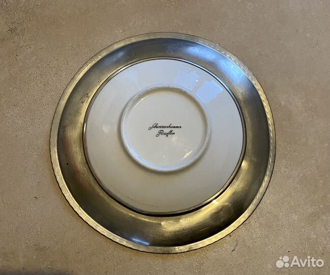 Тарелка, настенная. Керамика и олово. Франция