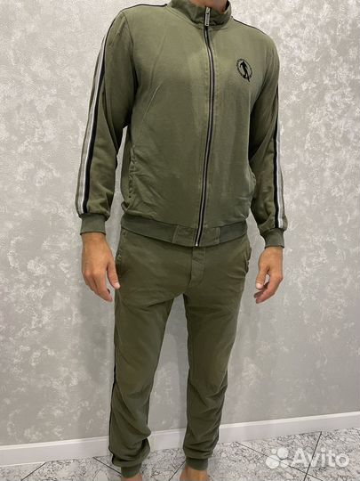 Bikkembergs костюм