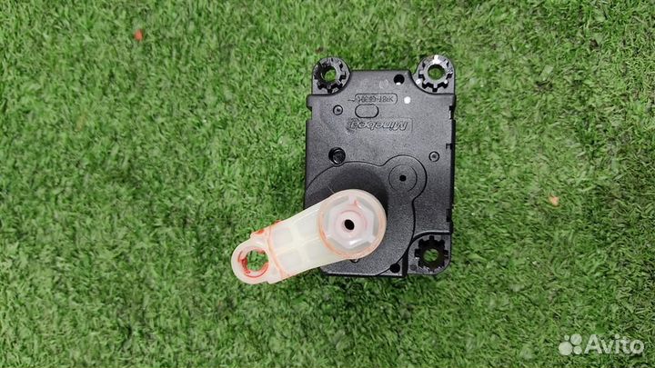 Моторчик заслонки печки Nissan Qashqai J11 2014