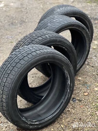 Pirelli Sottozero Winter 240 245/45 R19