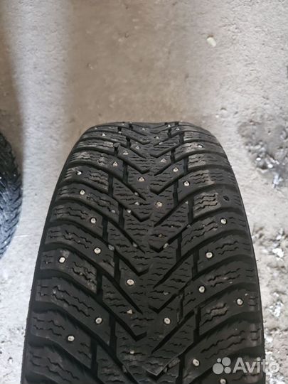 Nokian Tyres Hakkapeliitta 8 215/50 R17