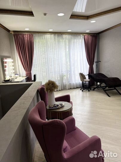 Аренда рабочего места мастеру наращивание ресниц