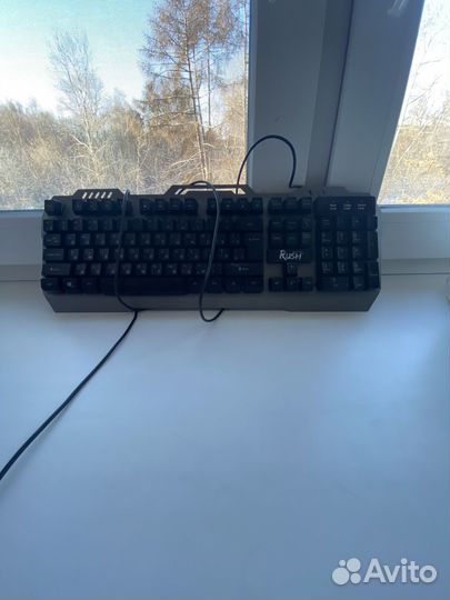 Игровая клавиатура с подсветкой