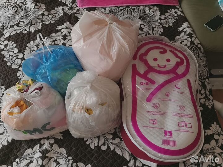 Продам детские вещи,кокон и конверт на выписку