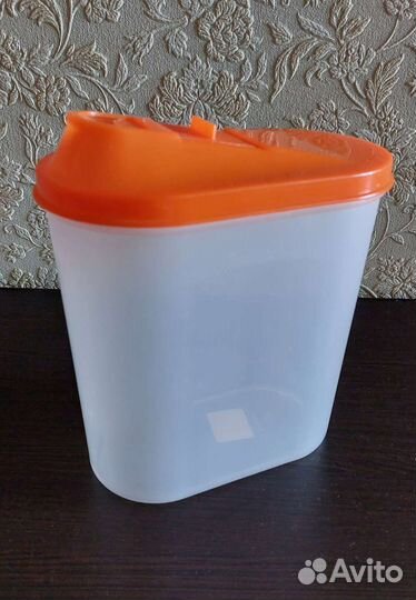 Контейнер для сыпучих продуктов 2 л