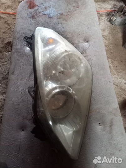 Фара передняя левая Opel Astra H Z16XER 2007