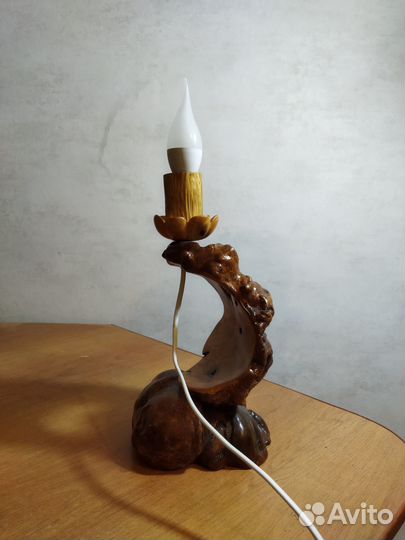 Лампа настольная