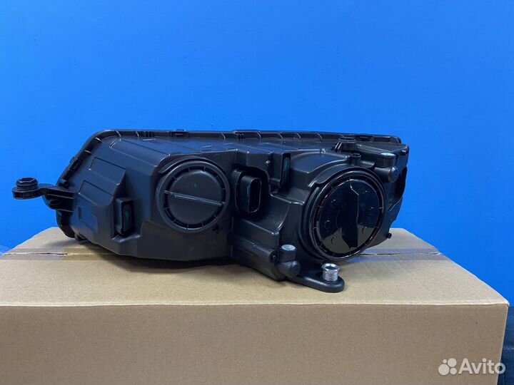 Фара правая Skoda Octavia A7 2013-2016