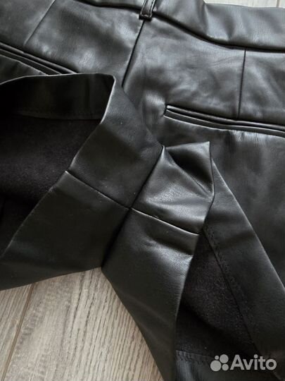 Кожаные шорты zara