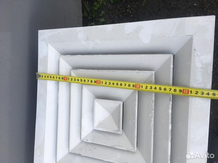 Дифузоры вентиляционные потолочные б/у