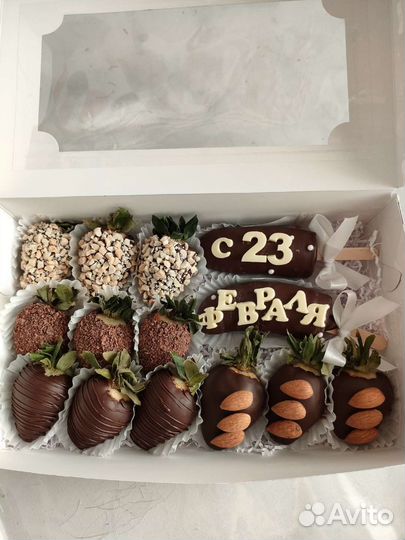 Шоколадные буквы,Клубника и банан в шоколаде и Роз