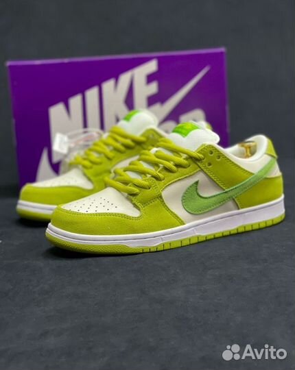 Nike SB Dunk Low Pro Sour Apple