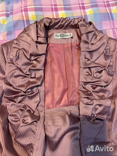 Костюм женский