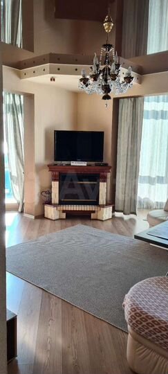 2-к. квартира, 72 м², 9/18 эт.