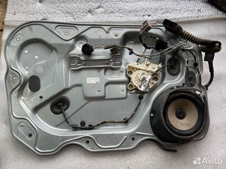 Стеклоподъемник передний левый Ford Focus 2