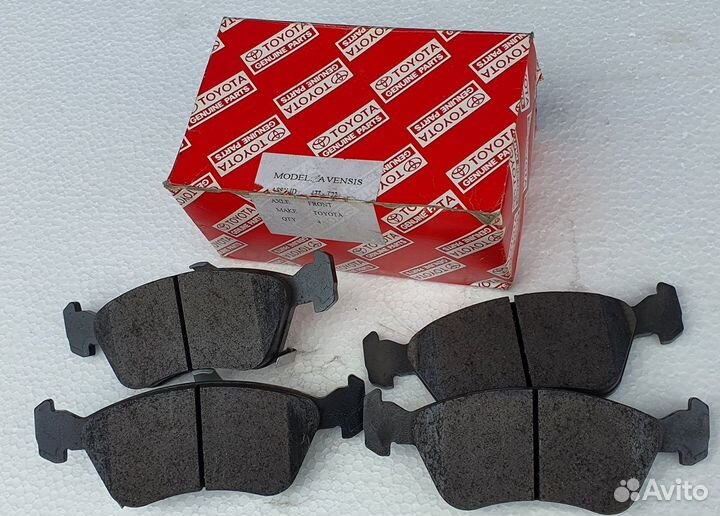 Тормозные колодки Toyota Avensis 97-03