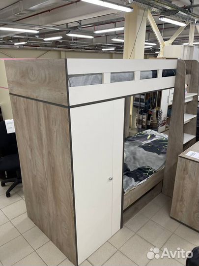 Кровать 2х ярусная со шкафом